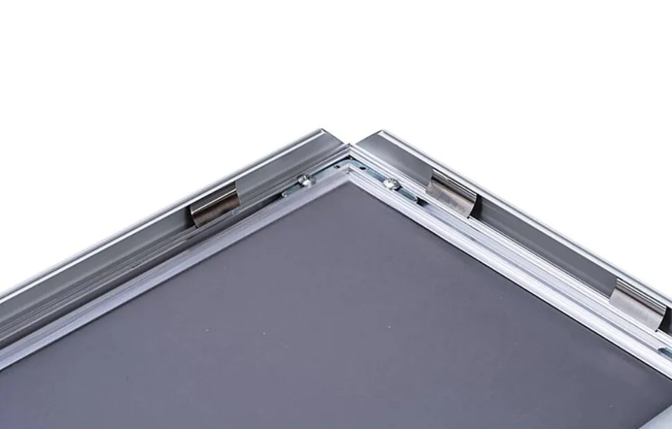 A3 Kliklijst Zilver 17FOM25A3S 32,4 (B) x 1,3 (D) x 44,7 (H) cm 25A3S