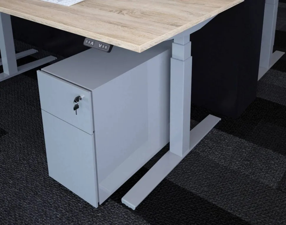 Ceha Adjust 2 Plus Elektrisch hoogteverstelbaar Zit-sta-bureau Rechthoekig Wit Eiken T-Voet 1,800 (B) x 900 (D) x 1,300 (H) mm Melamine, metaal