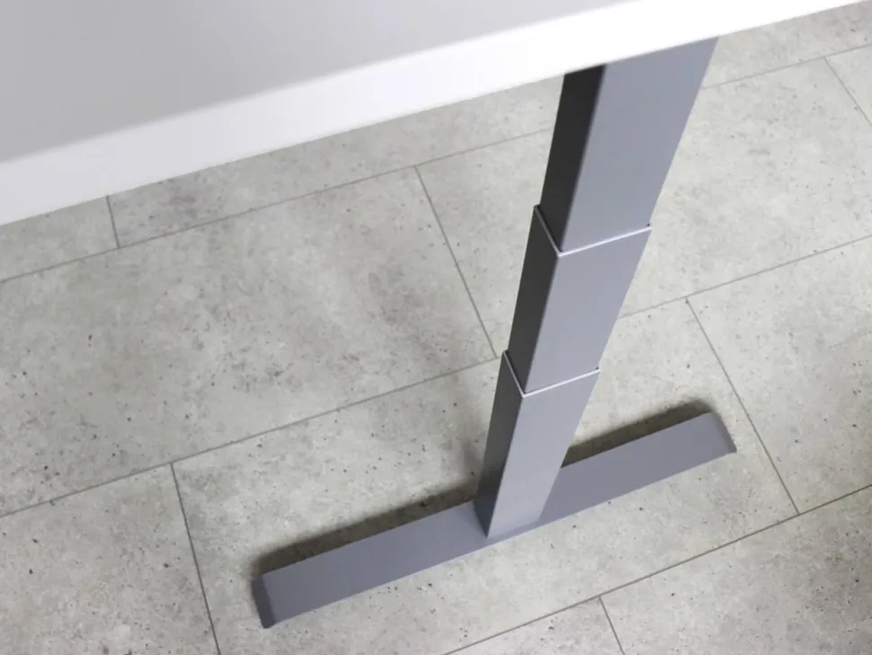 VLXK65 Elektrisch hoogteverstelbaar Zit-sta-bureau Wit C-Voet 1,600 (B) x 800 (D) x 1,295 (H) mm Spaanplaat, Staal
